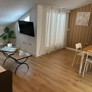 Wonderstays Maribel Apartament