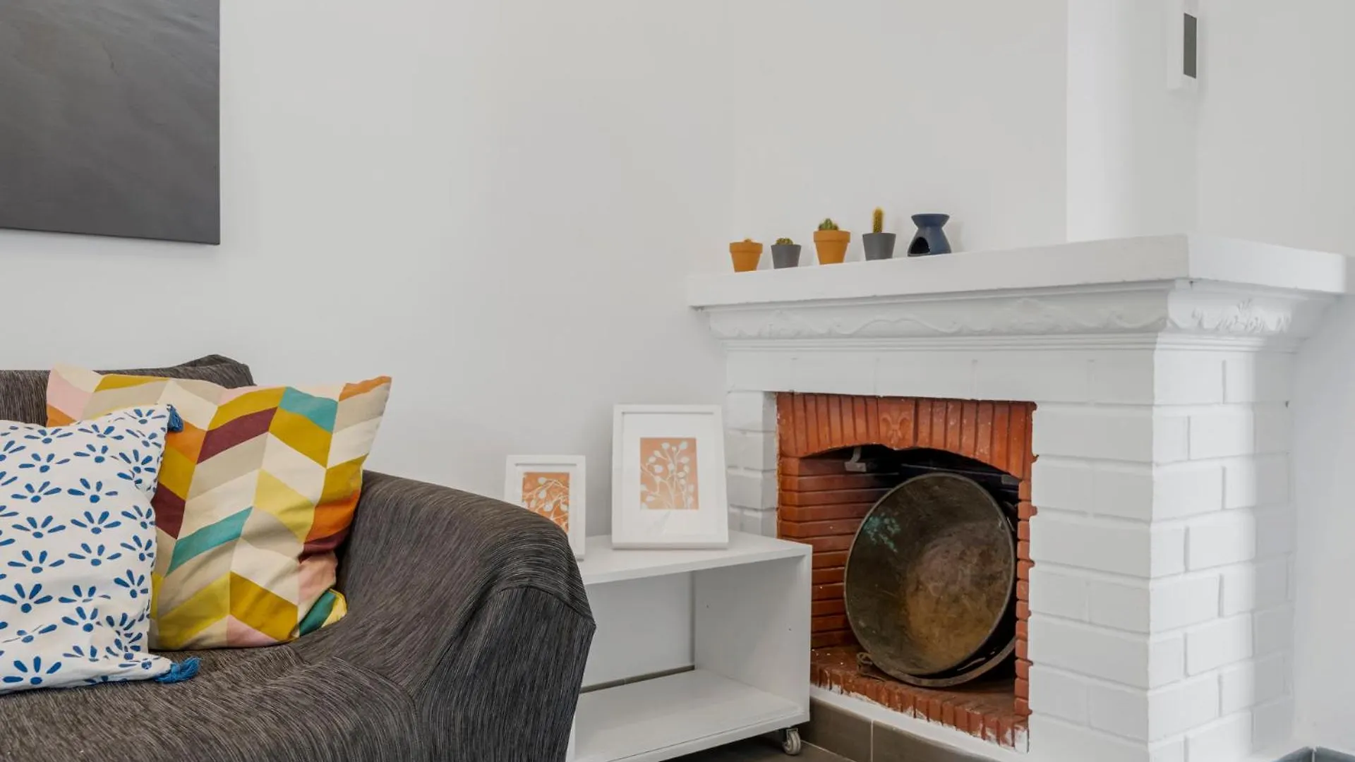 Charming 3 Bedroom House With 2 Terraces Malaga