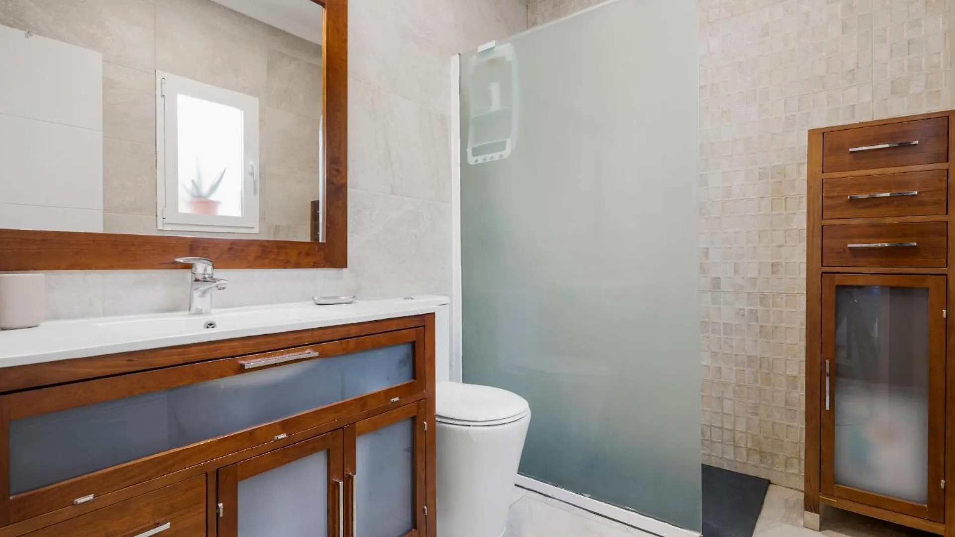 Holiday home Charming 3 Bedroom House With 2 Terraces Malaga
